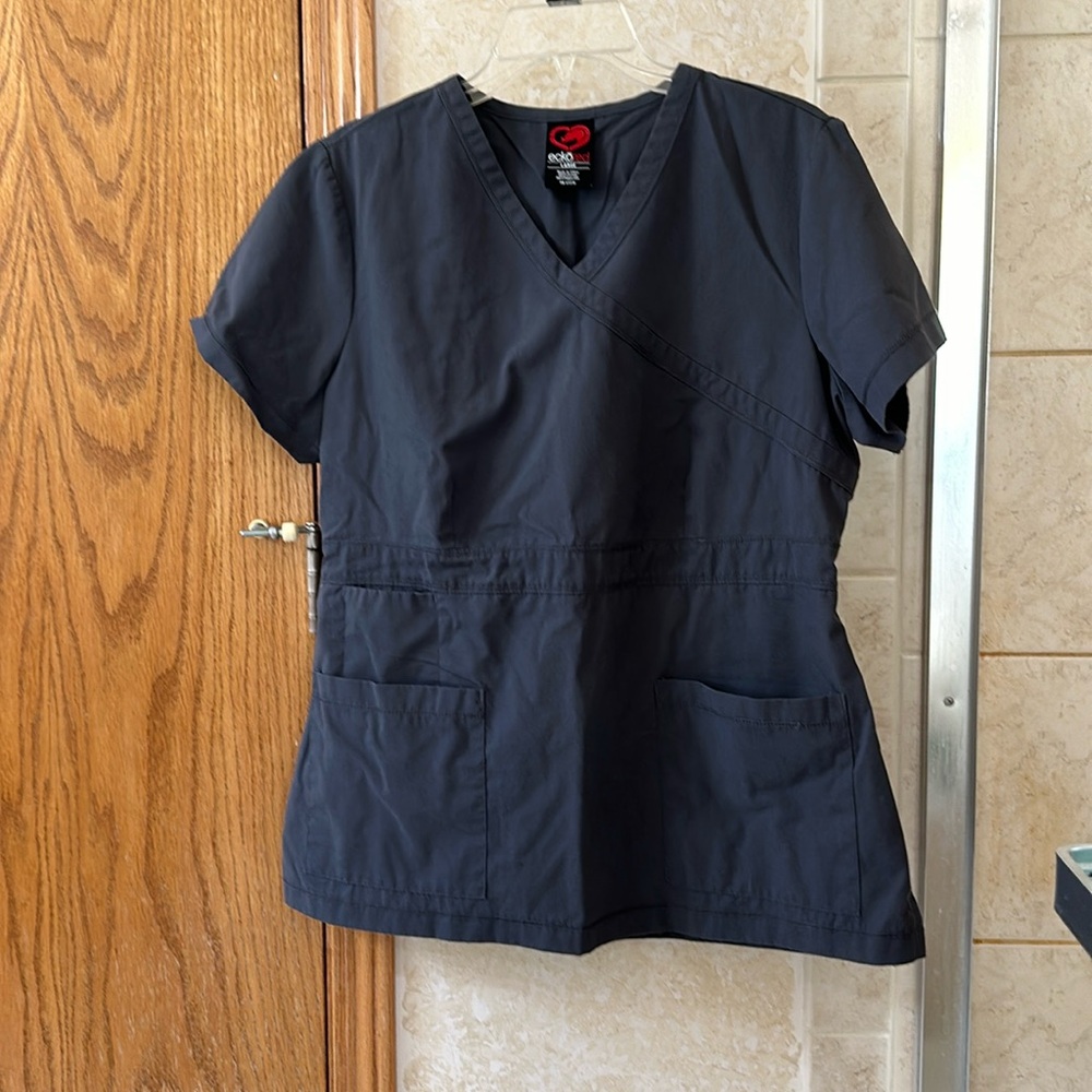 Scrub top